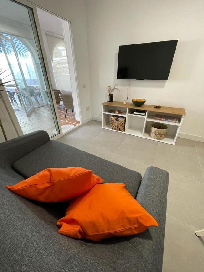 ベナルマデナEncantador Piso Con Terraza Y Piscinaアパートメント エクステリア 写真