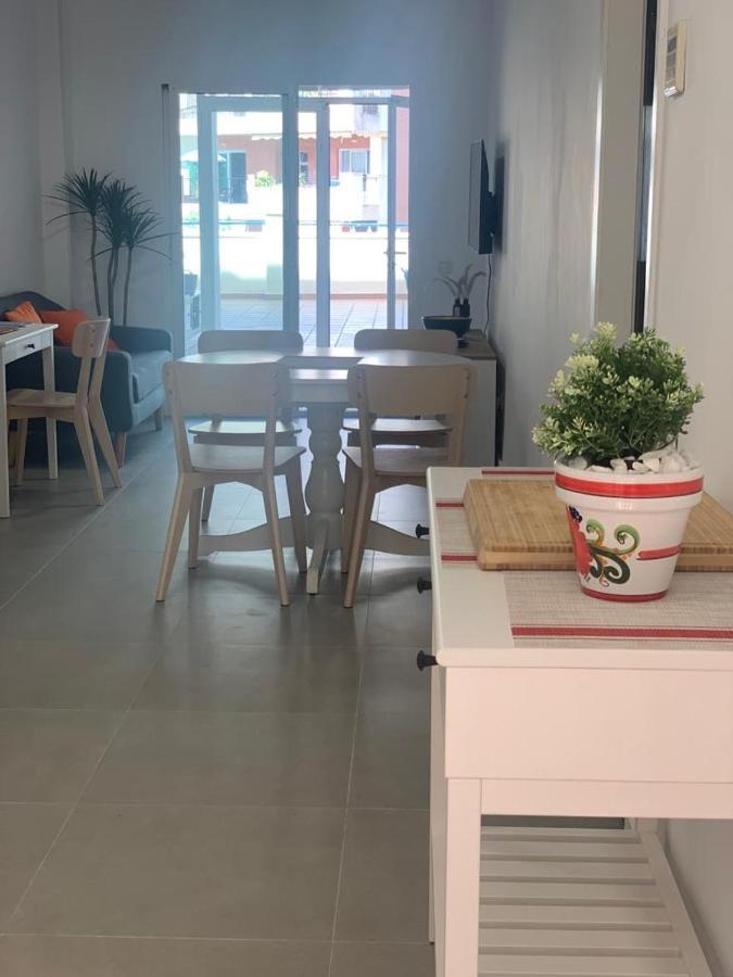 ベナルマデナEncantador Piso Con Terraza Y Piscinaアパートメント エクステリア 写真